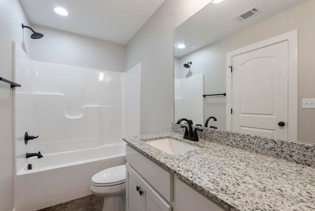 303 Parkway Avenue, Morrilton, AR 72110