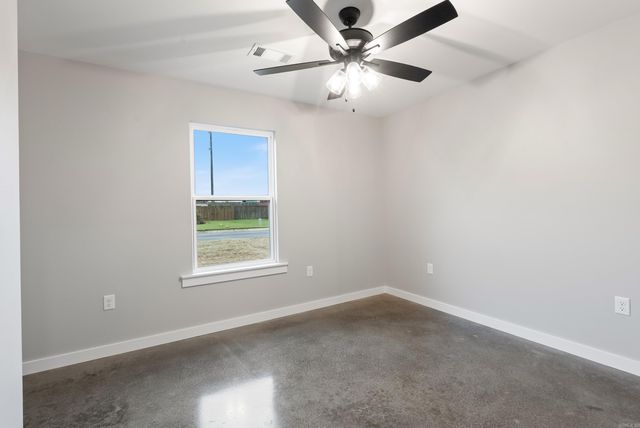 303 Parkway Avenue, Morrilton, AR 72110