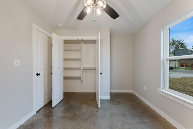 303 Parkway Avenue, Morrilton, AR 72110