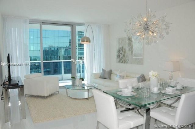 200 Biscayne Boulevard Way 3809, Miami, FL 33131