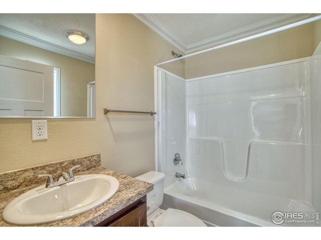 230 N 2nd St, Berthoud, CO 80513