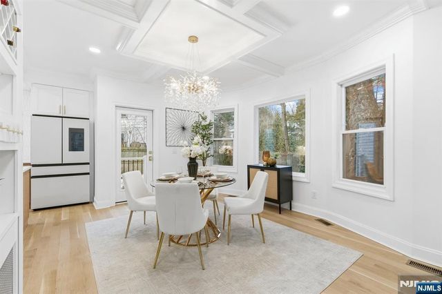 180 Crescent Avenue, Leonia, NJ 07605