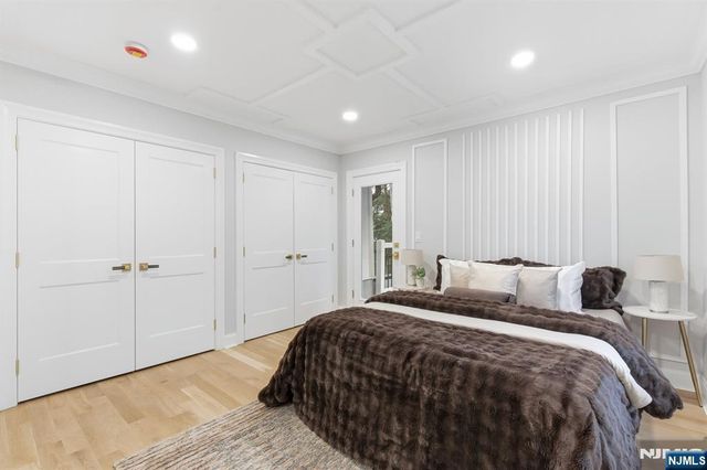 180 Crescent Avenue, Leonia, NJ 07605