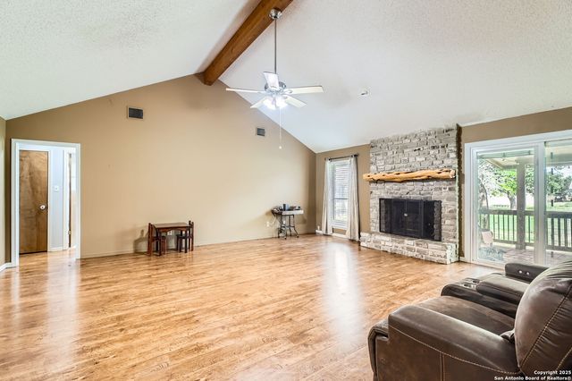 1608 Kings Ranch Road, Bandera, TX 78003