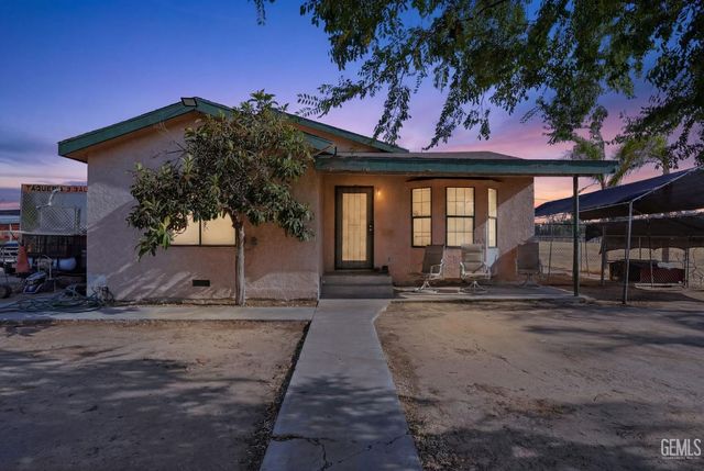 1404 Cottonwood Road, Bakersfield, CA 93307
