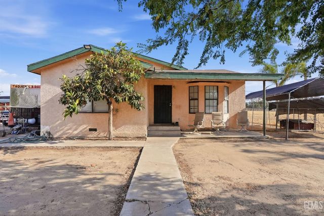 1404 Cottonwood Road, Bakersfield, CA 93307