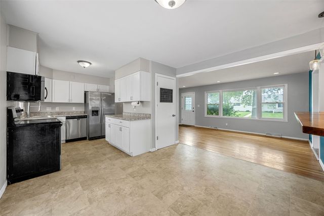 2902 14th Avenue, Marion, IA 52302