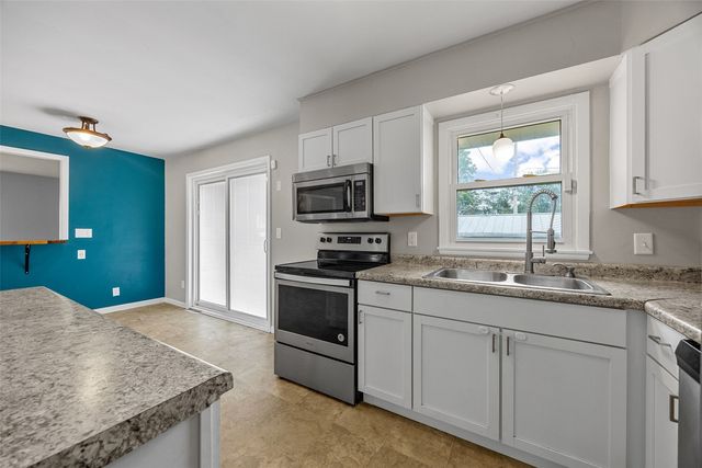 2902 14th Avenue, Marion, IA 52302