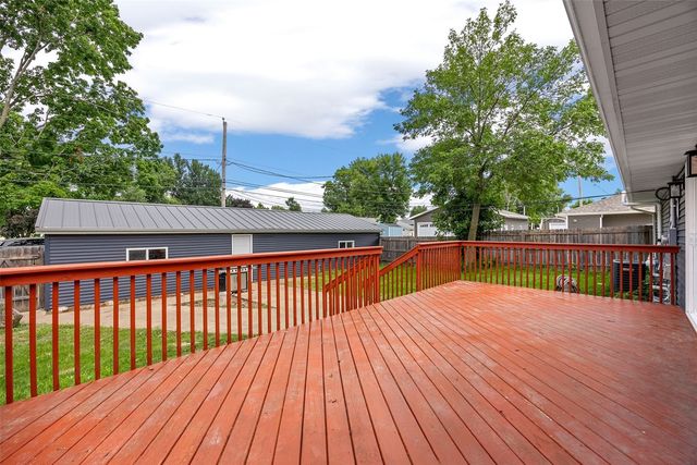 2902 14th Avenue, Marion, IA 52302