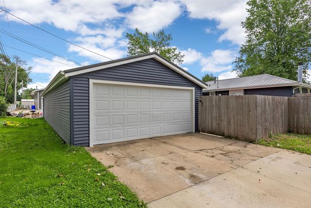 2902 14th Avenue, Marion, IA 52302