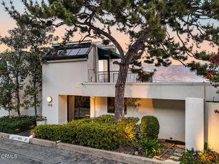 1018 Glen Oaks Boulevard, Pasadena, CA 91105