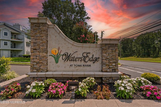 1313 Waters Edge Drive 1313, Toms River, NJ 08753