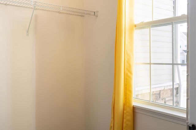 303 Owen Court, Oswego, IL 60543