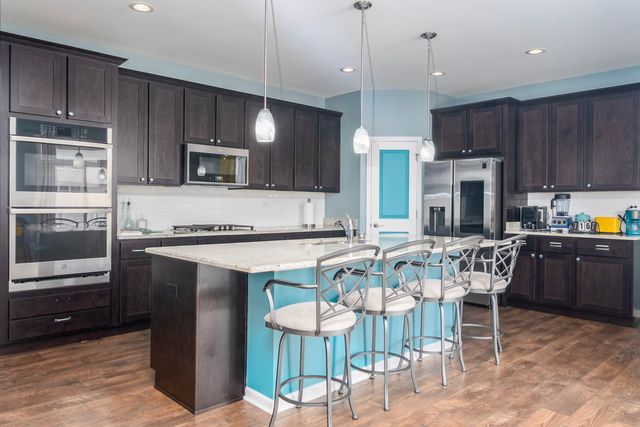 303 Owen Court, Oswego, IL 60543