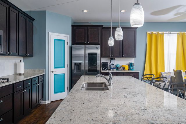 303 Owen Court, Oswego, IL 60543