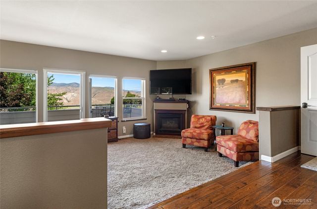 87 Red Hawk Drive, Orondo, WA 98843