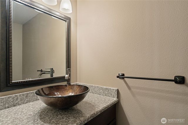 87 Red Hawk Drive, Orondo, WA 98843