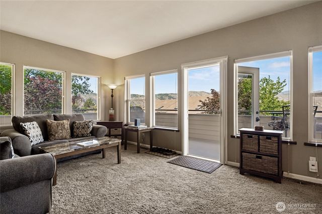 87 Red Hawk Drive, Orondo, WA 98843