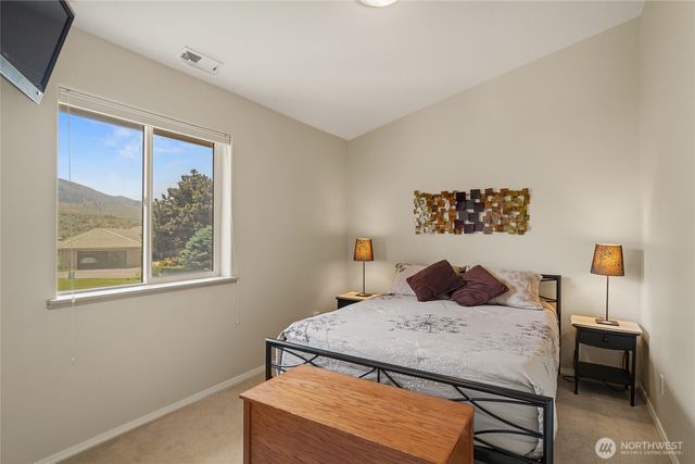 87 Red Hawk Drive, Orondo, WA 98843