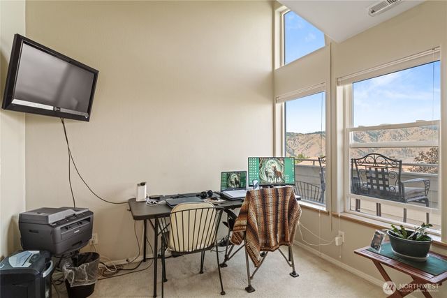 87 Red Hawk Drive, Orondo, WA 98843