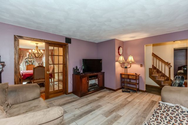 5 Spruce Street, Blackstone, MA 01504