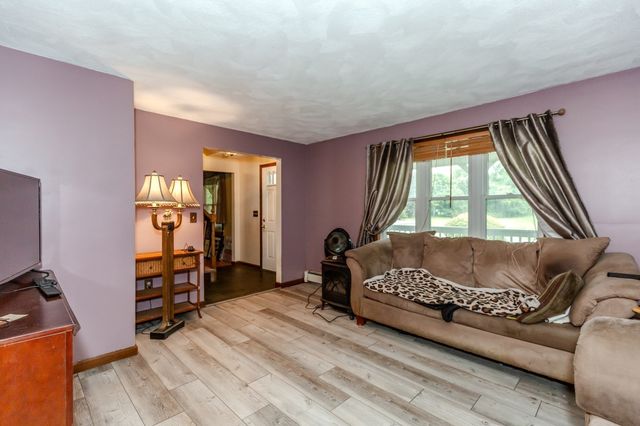 5 Spruce Street, Blackstone, MA 01504