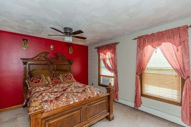 5 Spruce Street, Blackstone, MA 01504