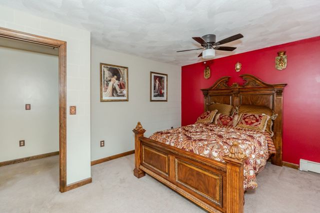 5 Spruce Street, Blackstone, MA 01504