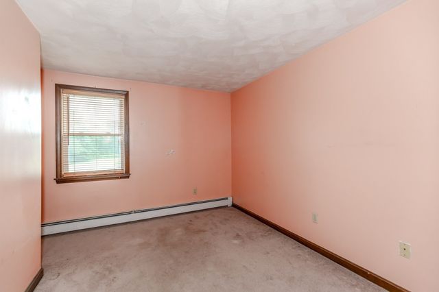 5 Spruce Street, Blackstone, MA 01504