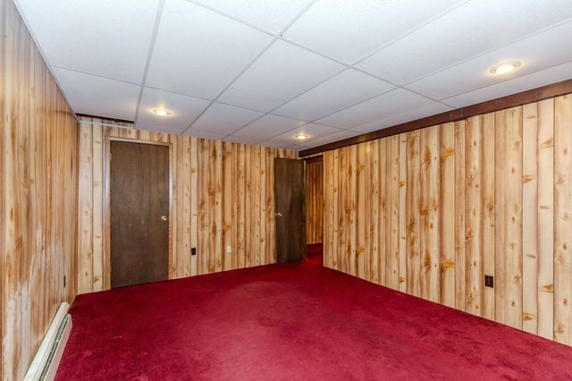 5 Spruce Street, Blackstone, MA 01504