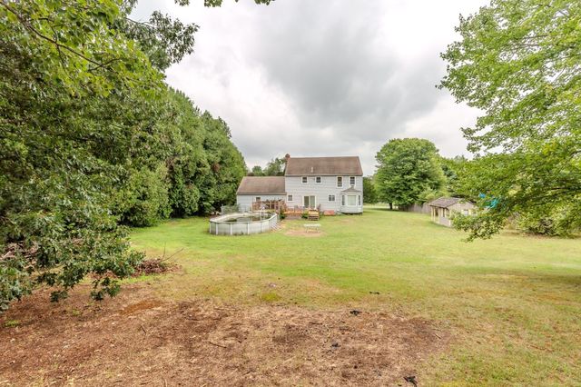 5 Spruce Street, Blackstone, MA 01504
