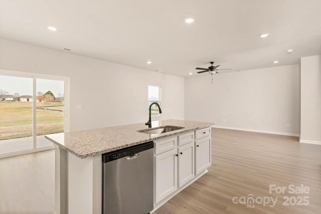 1048 Russell Drive, Winston Salem, NC 27127