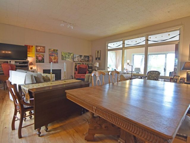 33 Summit Ridge, Burlington, VT 05401