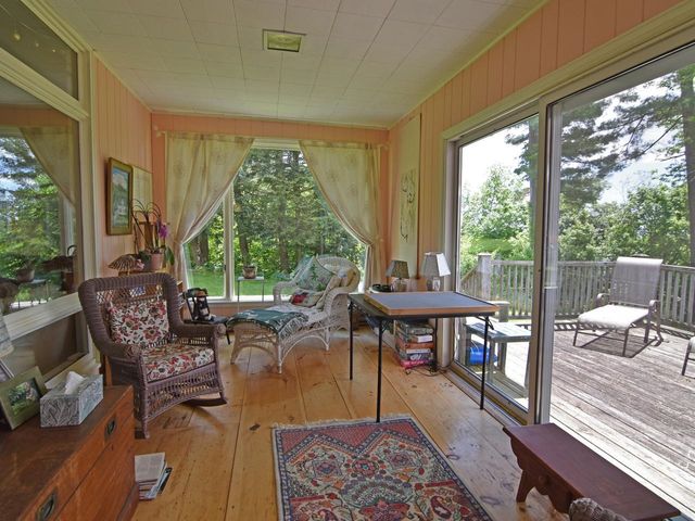 33 Summit Ridge, Burlington, VT 05401