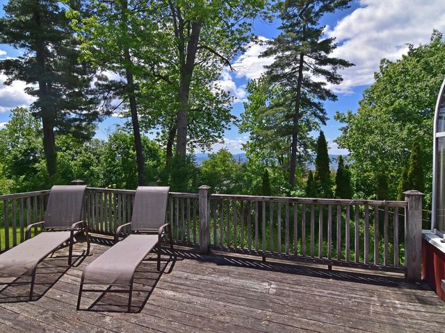 33 Summit Ridge, Burlington, VT 05401