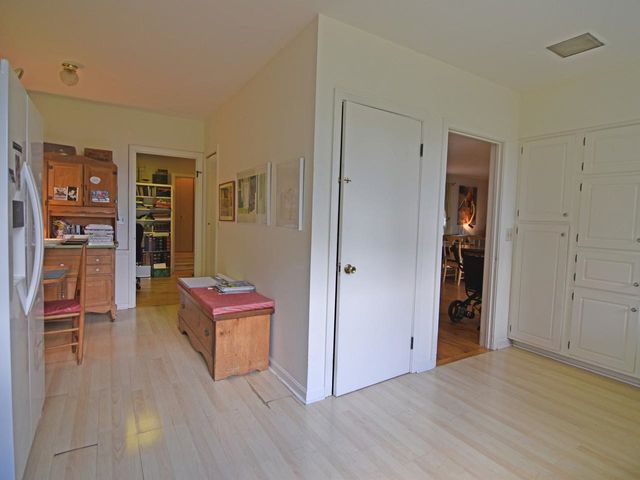 33 Summit Ridge, Burlington, VT 05401