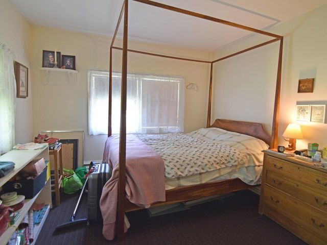 33 Summit Ridge, Burlington, VT 05401