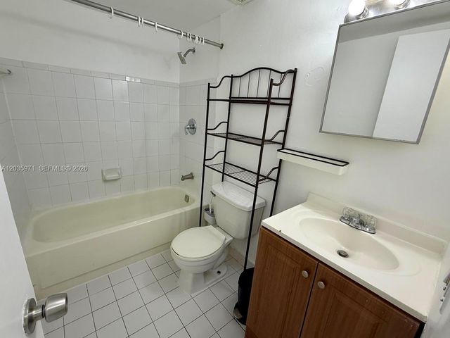 291 NW 177th Street C-107, Miami Gardens, FL 33169