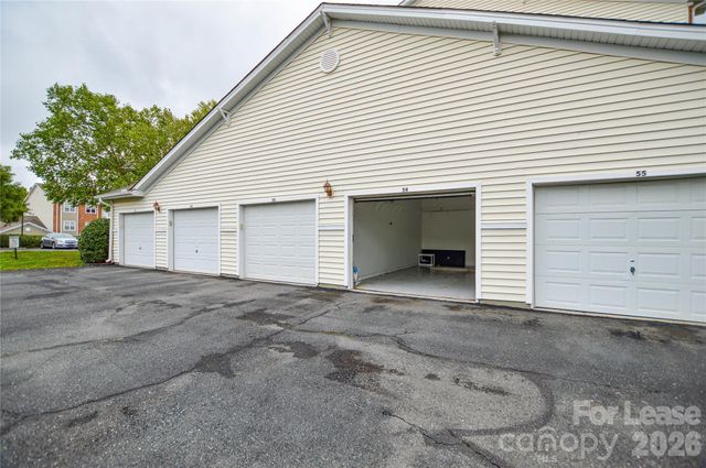 10663 Hill Point Court, Charlotte, NC 28262