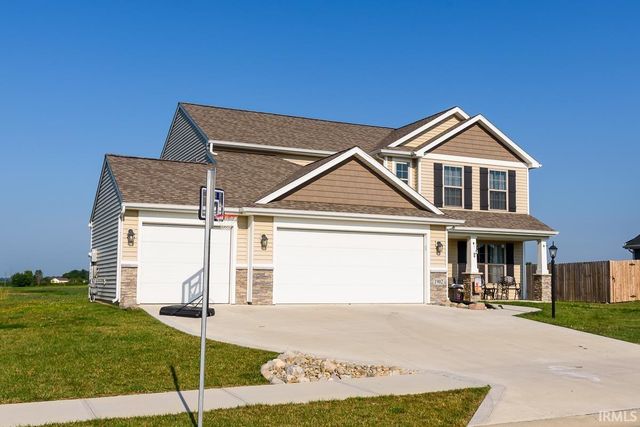 1902 Waynedale Drive, Garrett, IN 46738