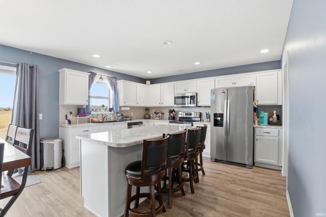 1902 Waynedale Drive, Garrett, IN 46738