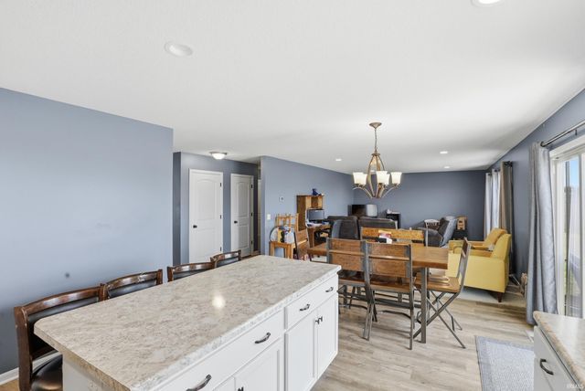 1902 Waynedale Drive, Garrett, IN 46738