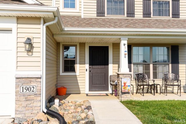 1902 Waynedale Drive, Garrett, IN 46738