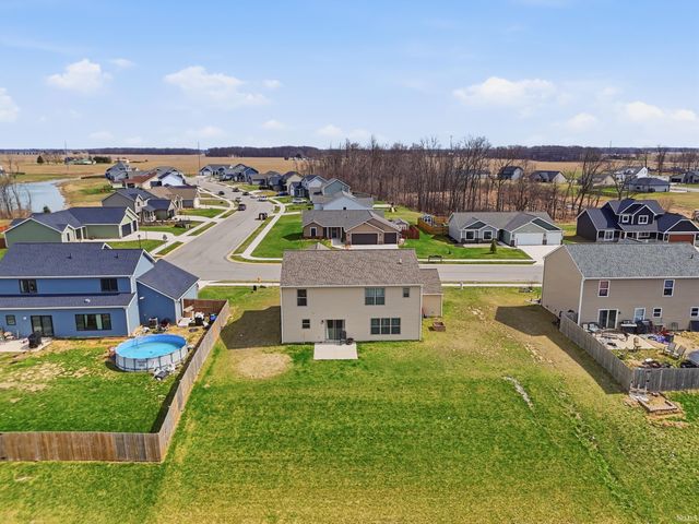 1902 Waynedale Drive, Garrett, IN 46738