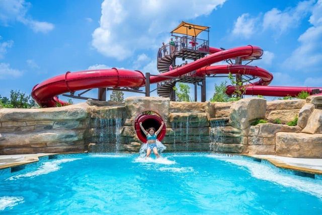 9729 Roaring River Falls Lane, Porter, TX 77365