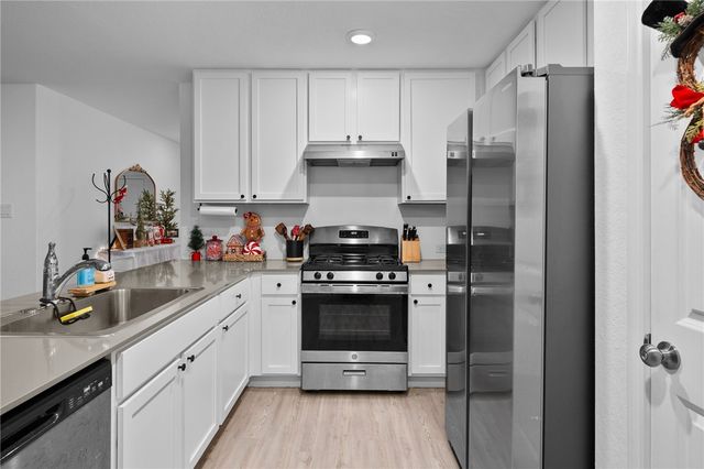 1118 Demeter Dr, Portland, TX 78374