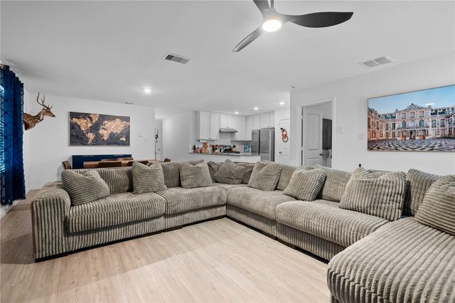 1118 Demeter Dr, Portland, TX 78374