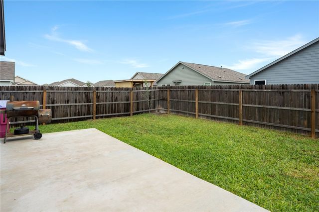 1118 Demeter Dr, Portland, TX 78374