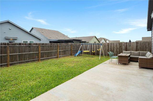 1118 Demeter Dr, Portland, TX 78374