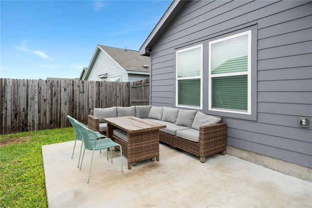 1118 Demeter Dr, Portland, TX 78374